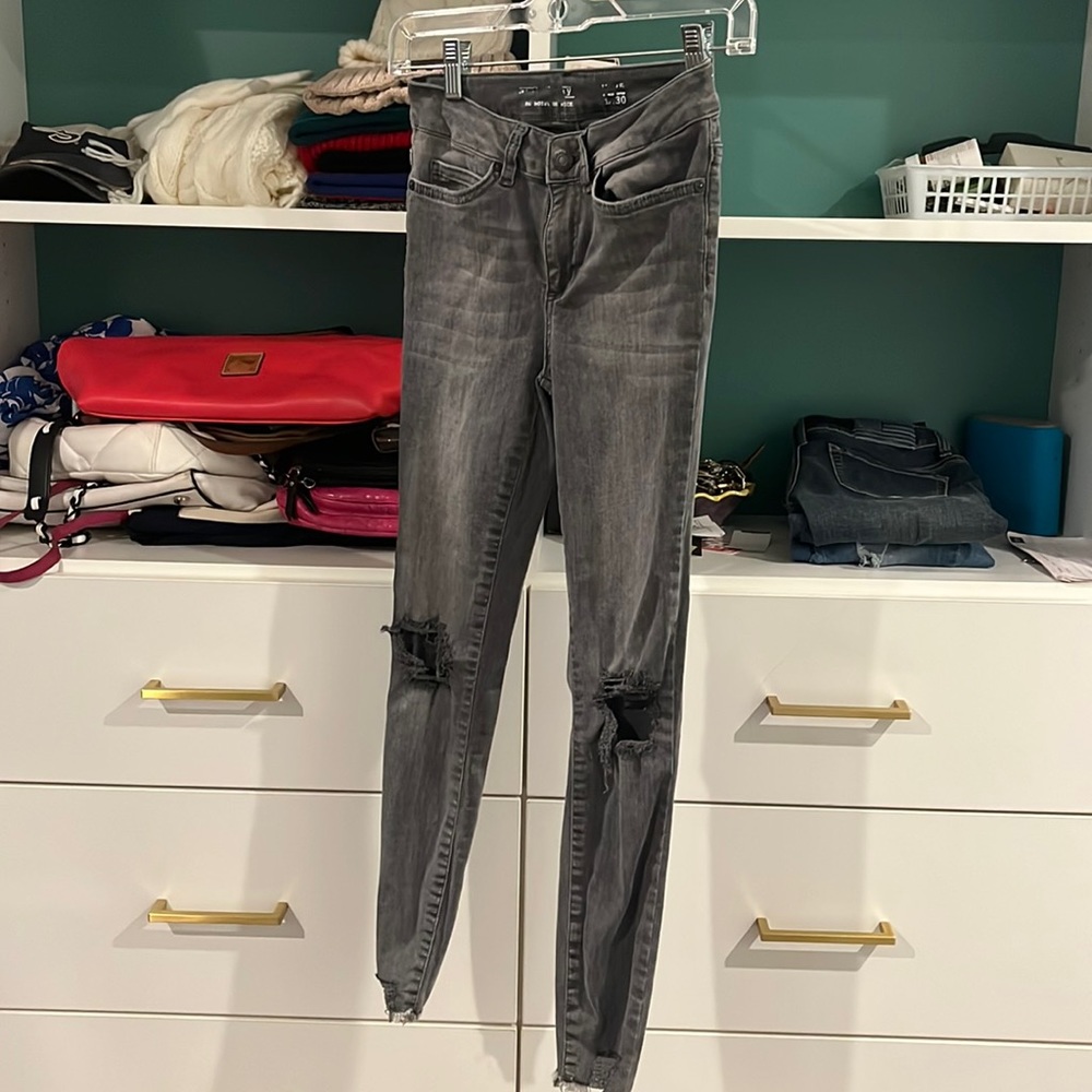 Size 25 Noisy May Gray Ripped Skinny Jeans